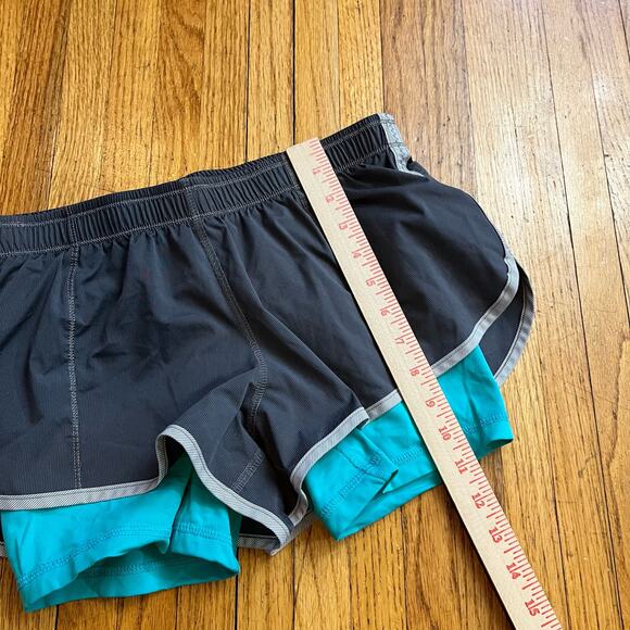 Lululemon Shorts Womens 6 Lined Running Shorts Gray Teal - Picture 7 of 7